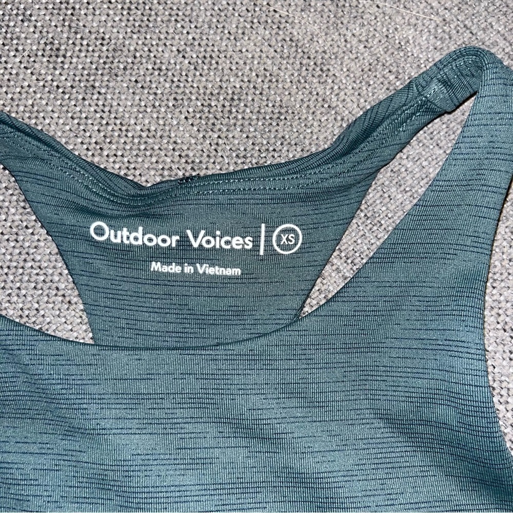 Outdoor Voices sport bra green, size XS - Picture 2 of 4